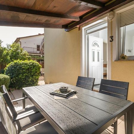 Trbovic Apartments Peaceful Stay With Free Parking, Pet-Friendly, And Bike Storage In Umag Eksteriør billede