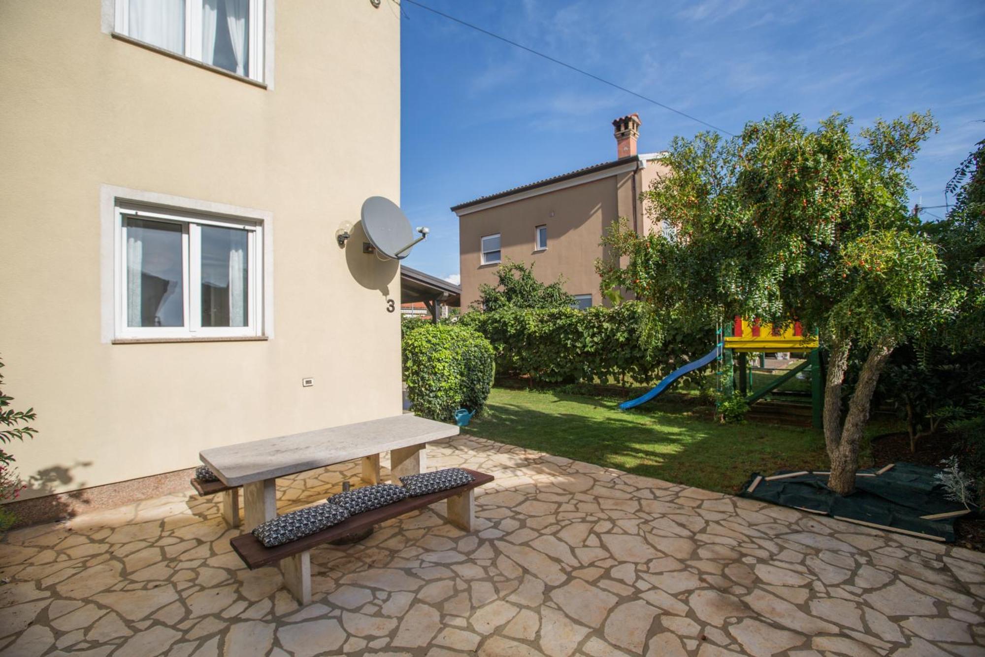Trbovic Apartments Peaceful Stay With Free Parking, Pet-Friendly, And Bike Storage In Umag Eksteriør billede