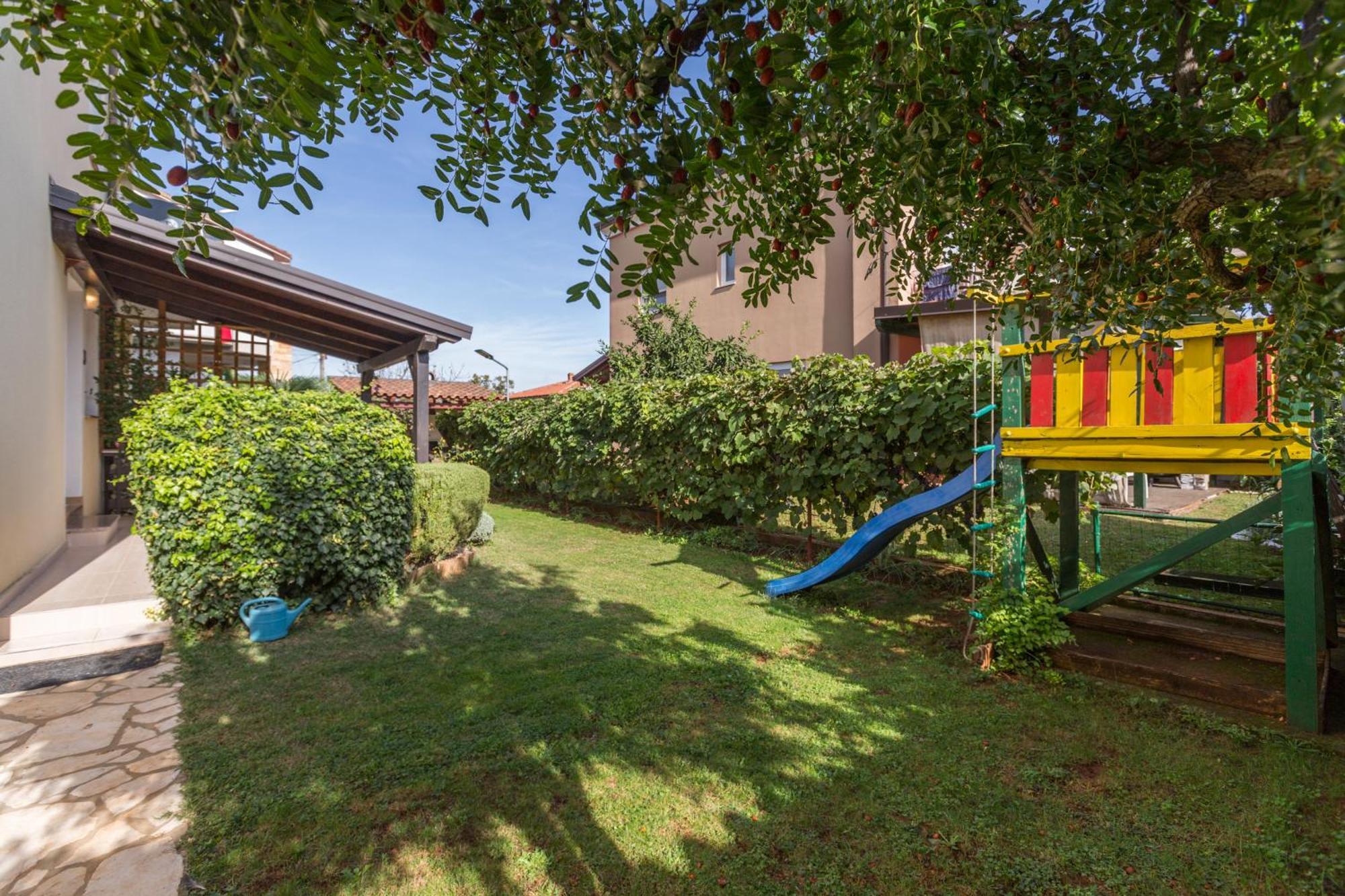 Trbovic Apartments Peaceful Stay With Free Parking, Pet-Friendly, And Bike Storage In Umag Eksteriør billede